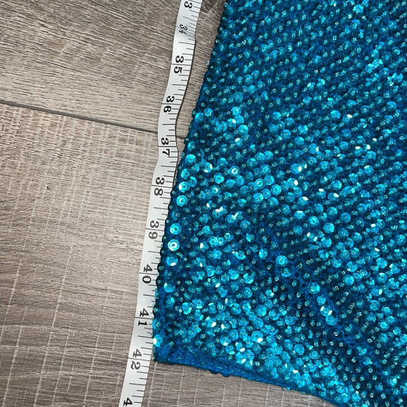 GENE SHELLY'S Elegant Teal Sequin Dress - Picture 5 of 13